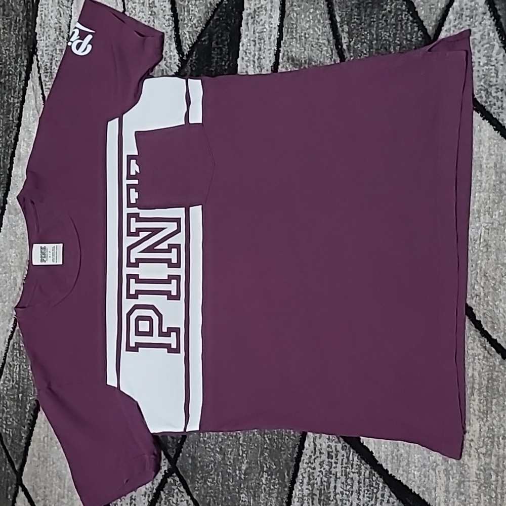 VS PINK 2015 CAMPUS LOGO POCKET TEE-SHIRT